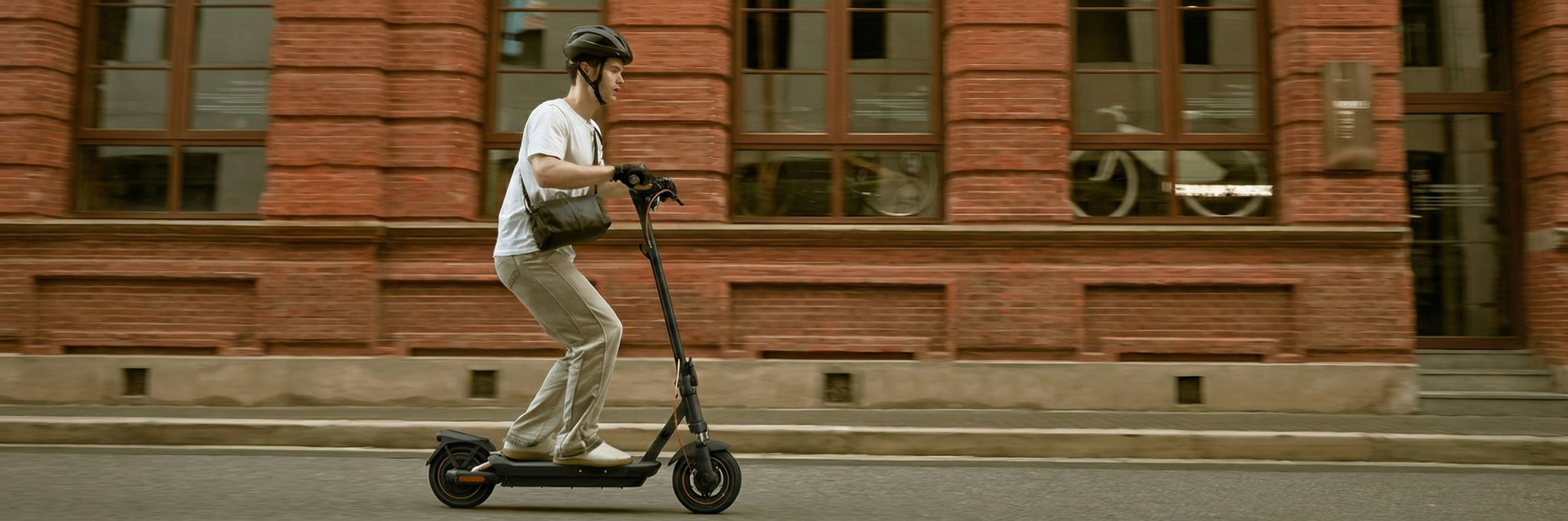 slider image slider_item_7ELwBC