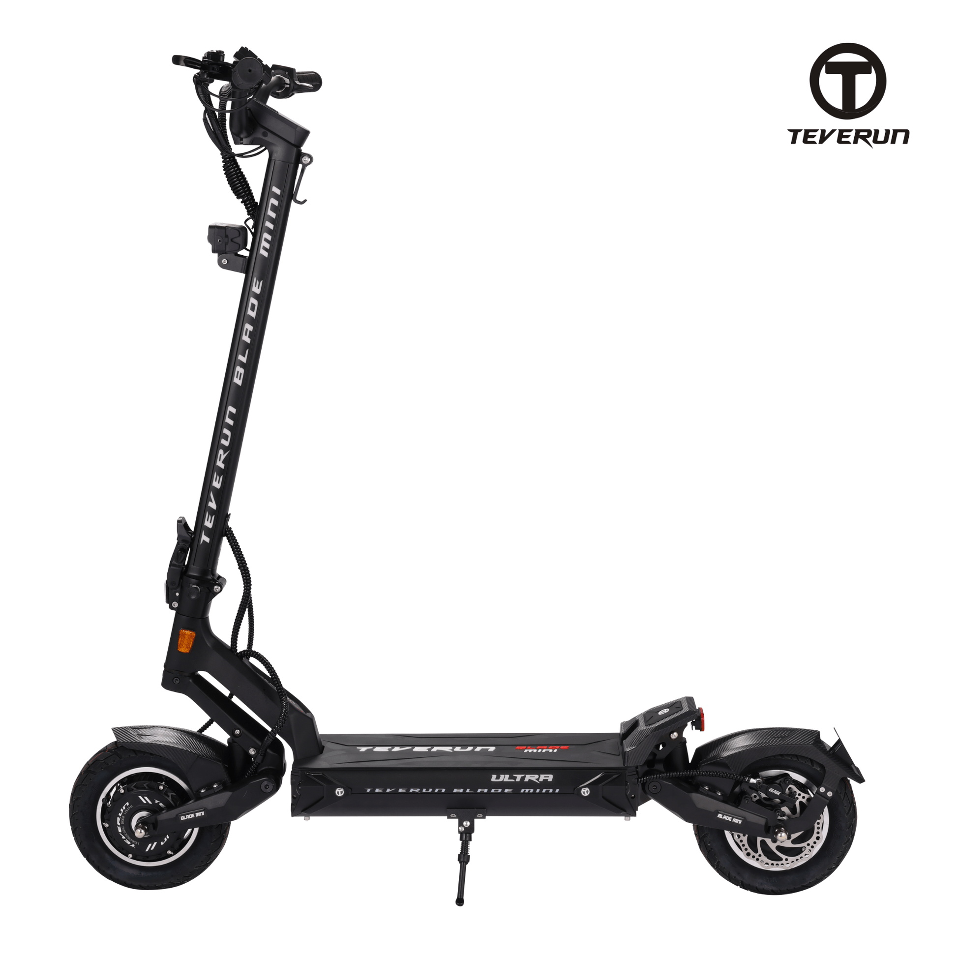 Foldable aluminum frame and color TFT display on Teverun Blade Mini Ultra electric scooter.