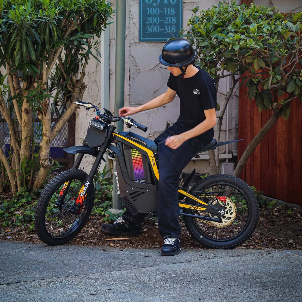 Freego Nova 4 Mid-Drive Electric Dirt Bike